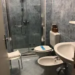 Adriatico Otel *