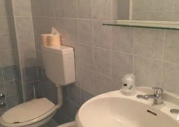 Adriatico ホテル *