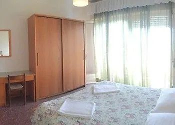 Adriatico מלון ביביונה